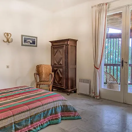 Le Menez Avec Vue Sur Le Marin Pour 10 Personnes Holiday home